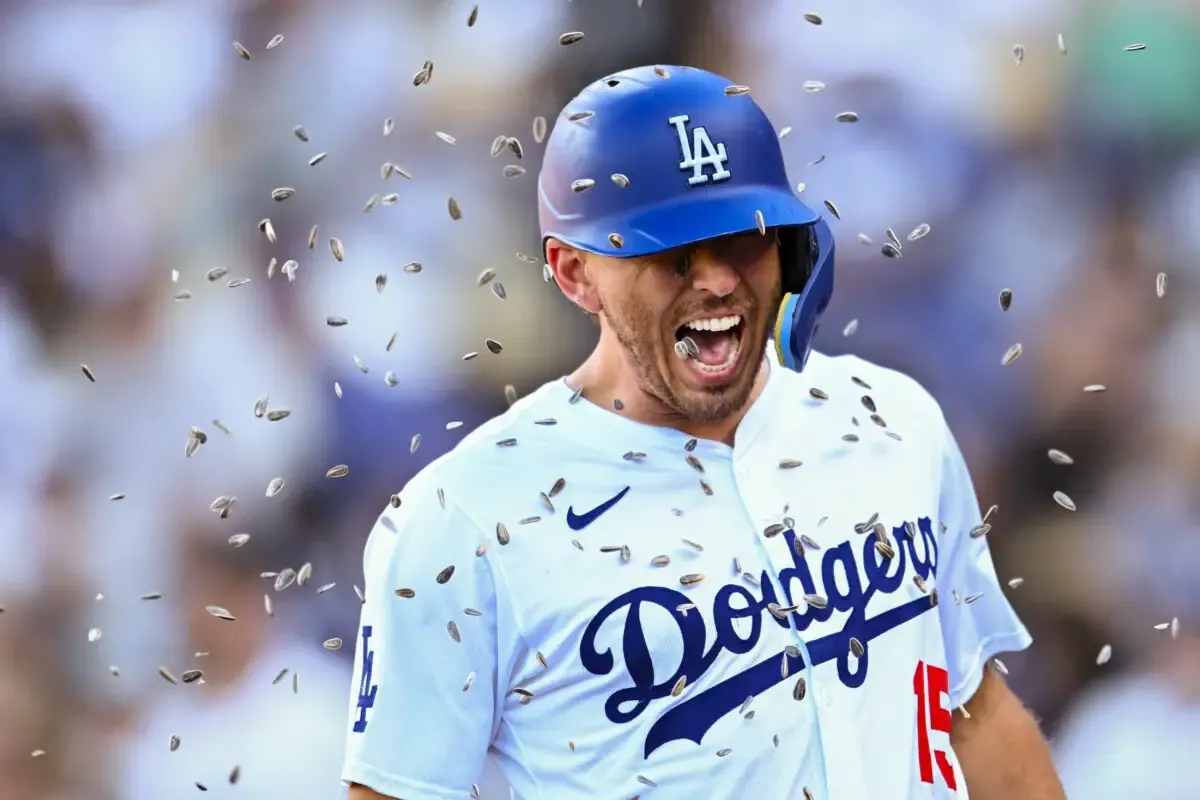 Mantan Penangkap Dodgers Austin Barnes Bergabung dengan Rival NL West
