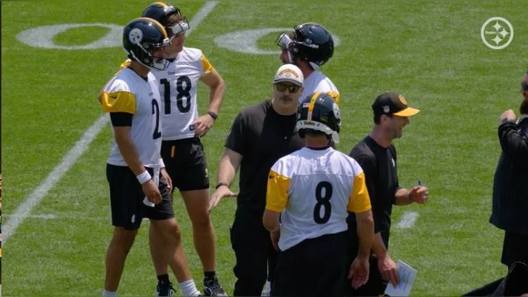 Aaron Rodgers Membawa Energi Berbeda dari Russell Wilson, Kata Pryor: 'Mungkin Itu yang Dibutuhkan Steelers'